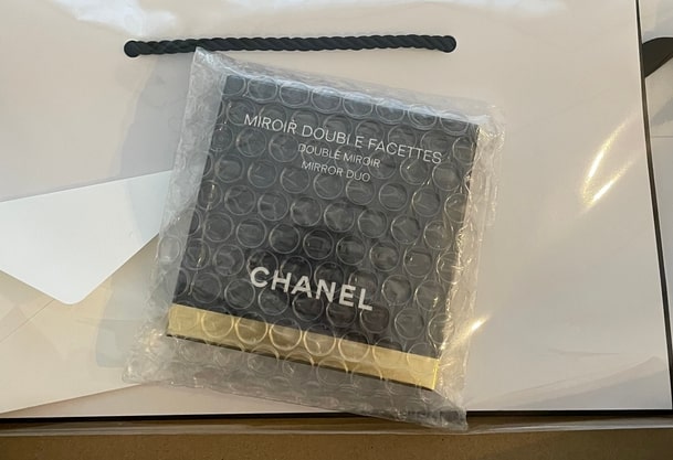 シャネルミラーはどこで買える?